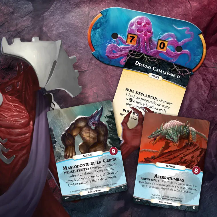 Un némesis con sus cartas de poder y de secuaz