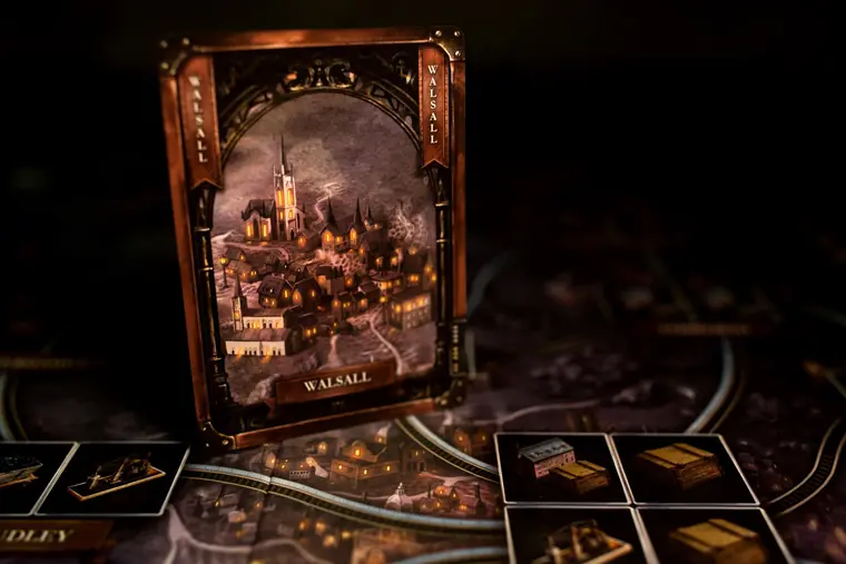 Una carta de localización sobre el tablero